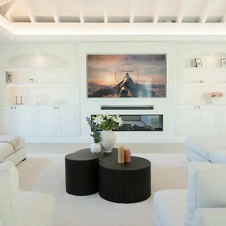 Villa Ross - Luxurious In The Heart Of