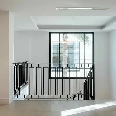 Ross - Luxurious In The Heart Of Villa *