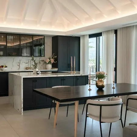 Ross - Luxurious In The Heart Of Villa