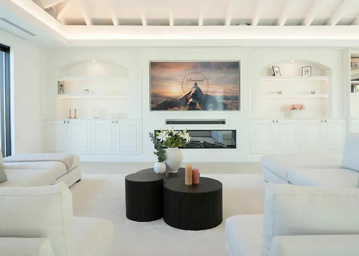 Villa Ross - Luxurious In The Heart Of
