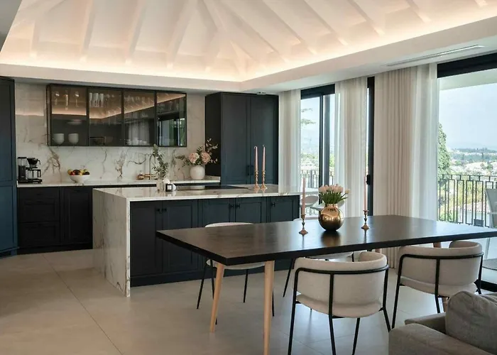 Ross - Luxurious In The Heart Of Villa