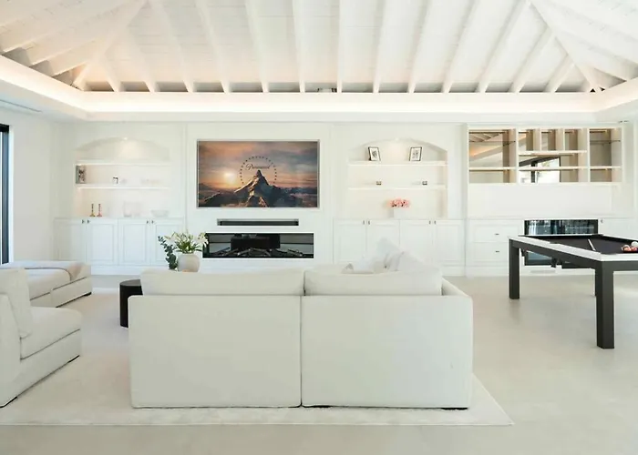 Villa Ross - Luxurious In The Heart Of