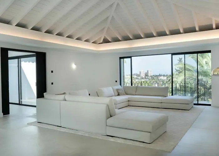 Villa Ross - Luxurious In The Heart Of Marbella