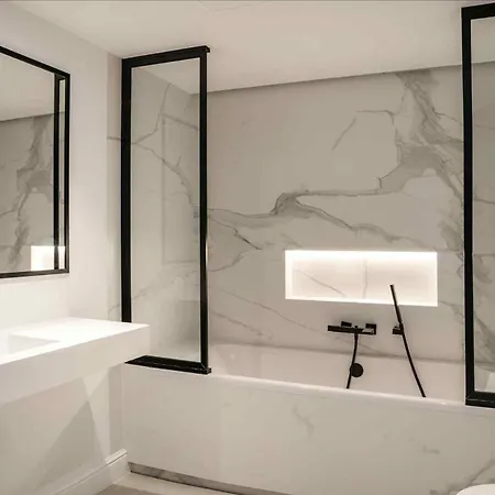 Villa Ross - Luxurious In The Heart Of